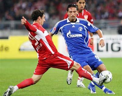 首轮看好德 首轮看好德